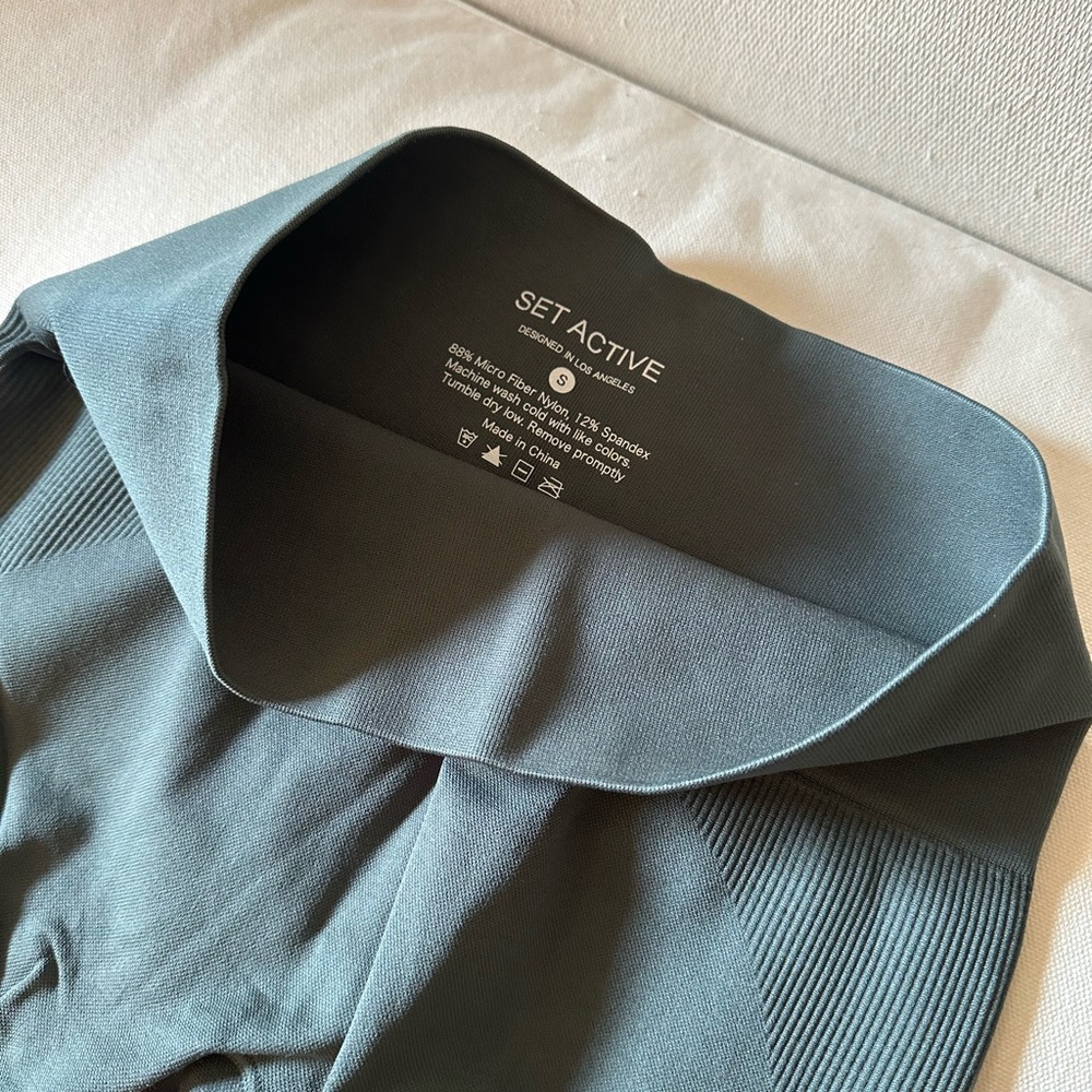 SET Active Army Green Leggings